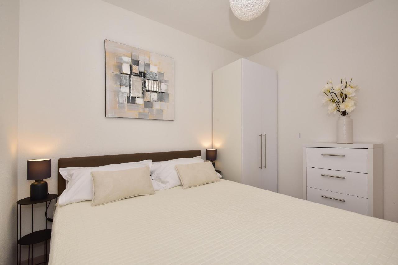 Apartman Luka Igrane Extérieur photo