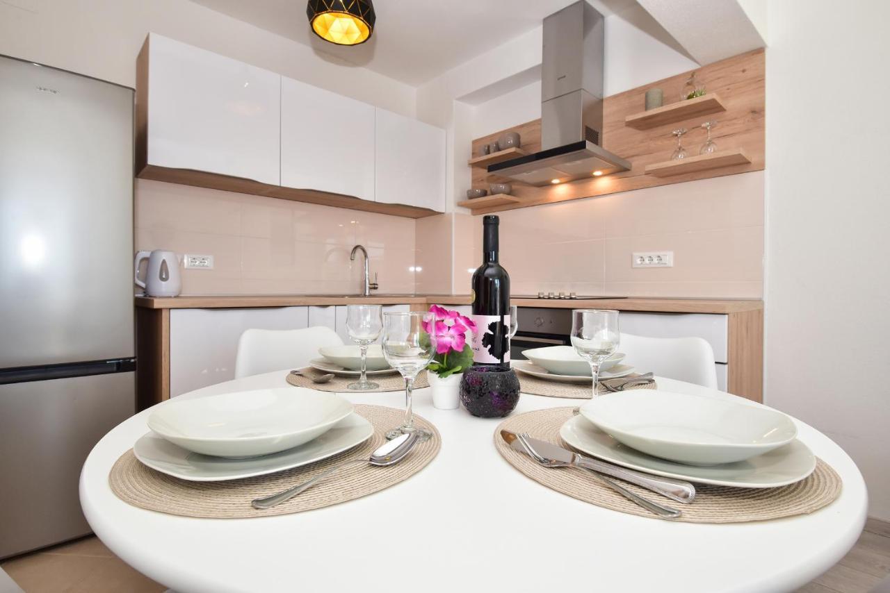 Apartman Luka Igrane Extérieur photo